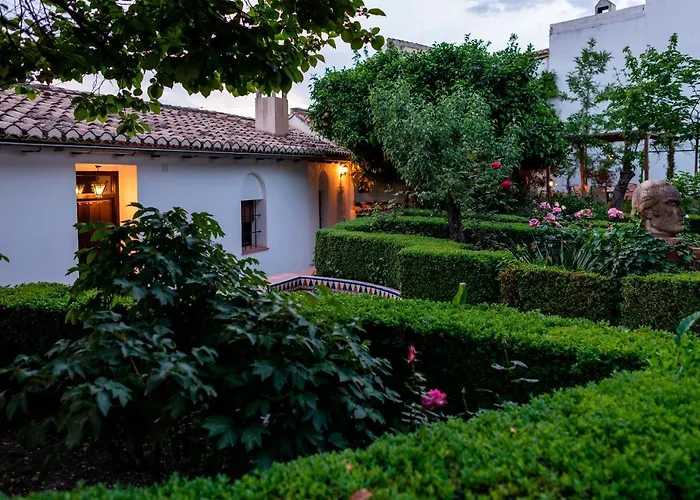 Genteel Home Carmen Del Cipres